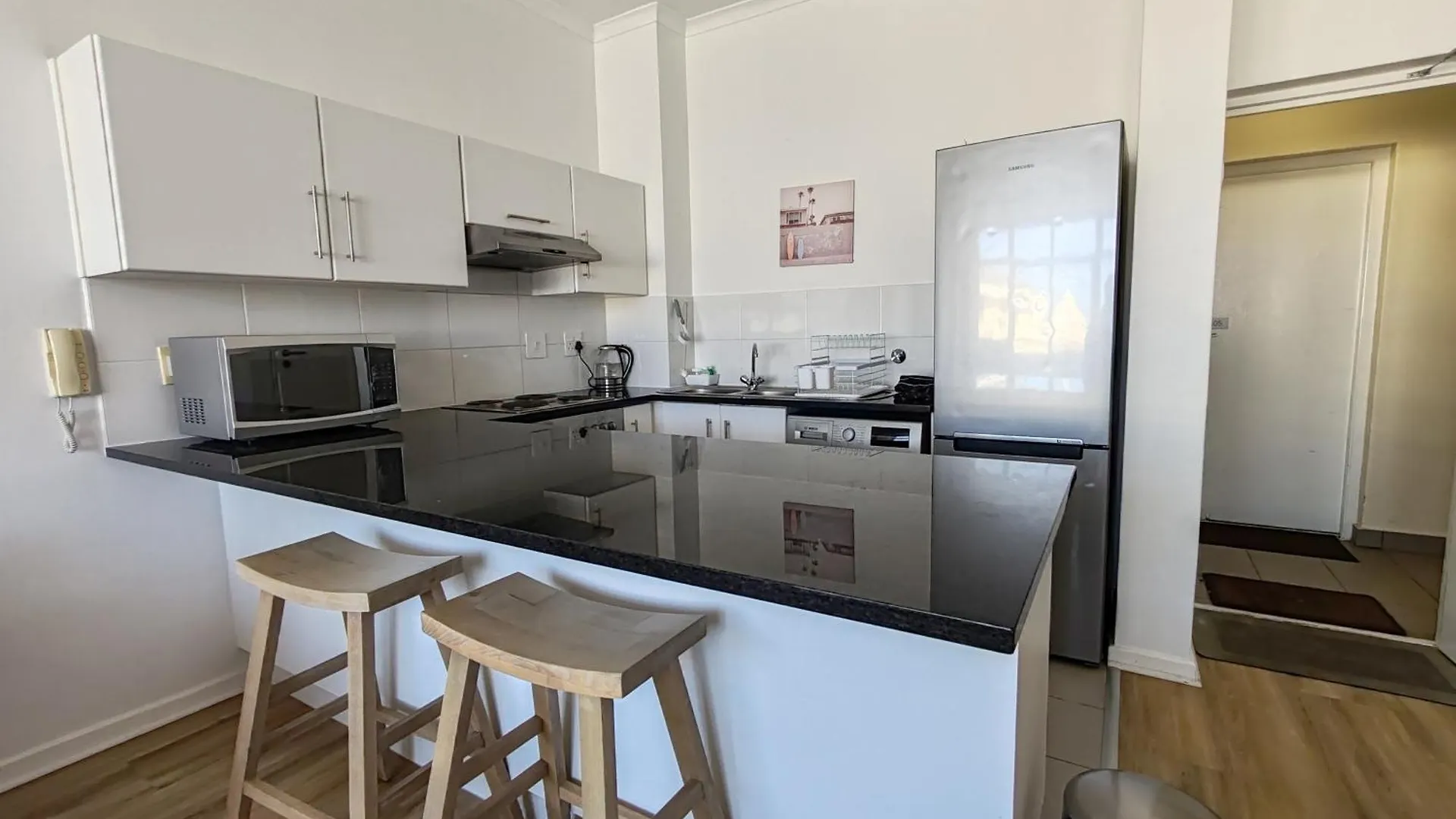 Courtside Views Empire Apartment Muizenberg 0*,  South Africa