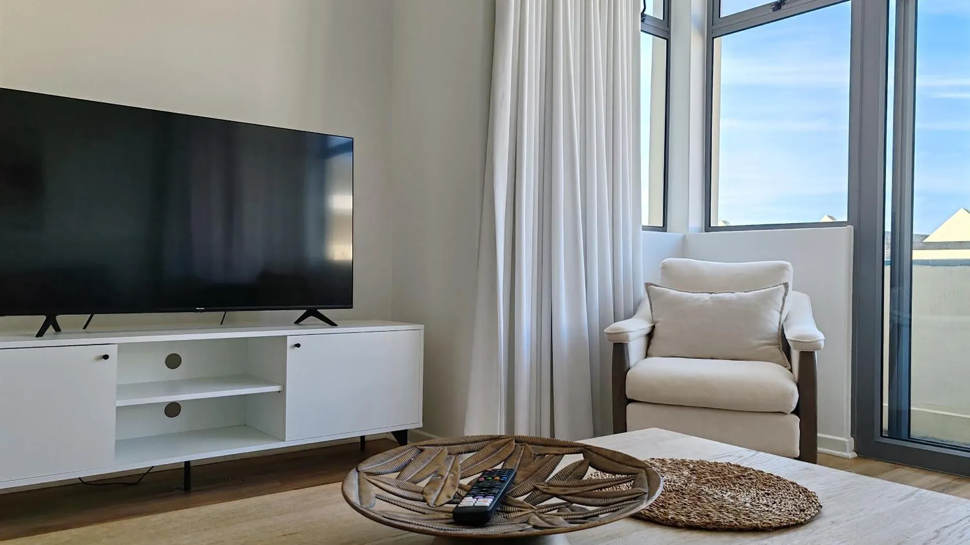 Courtside Views Empire Apartment Muizenberg