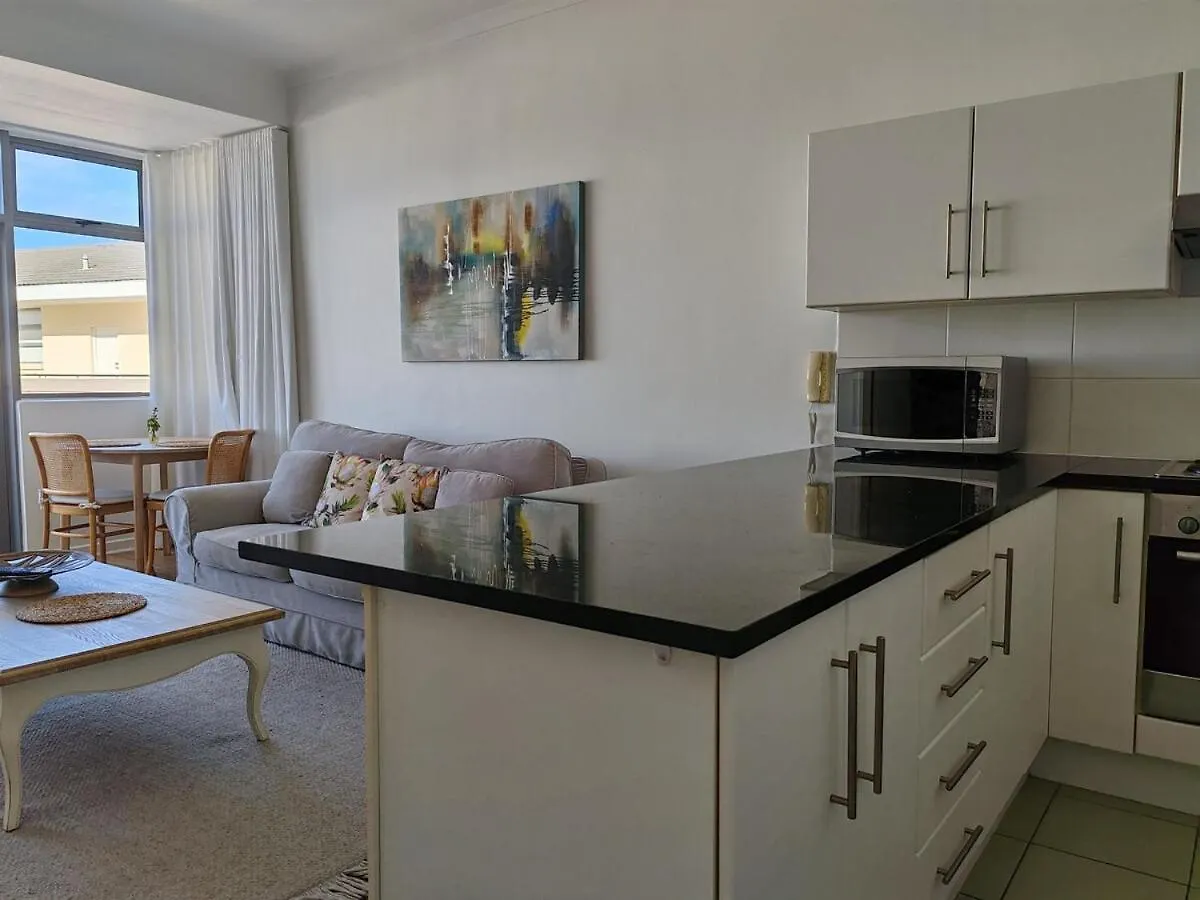 Courtside Views Empire Apartment Muizenberg