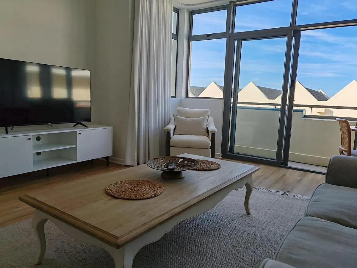 Courtside Views Empire Apartment Muizenberg
