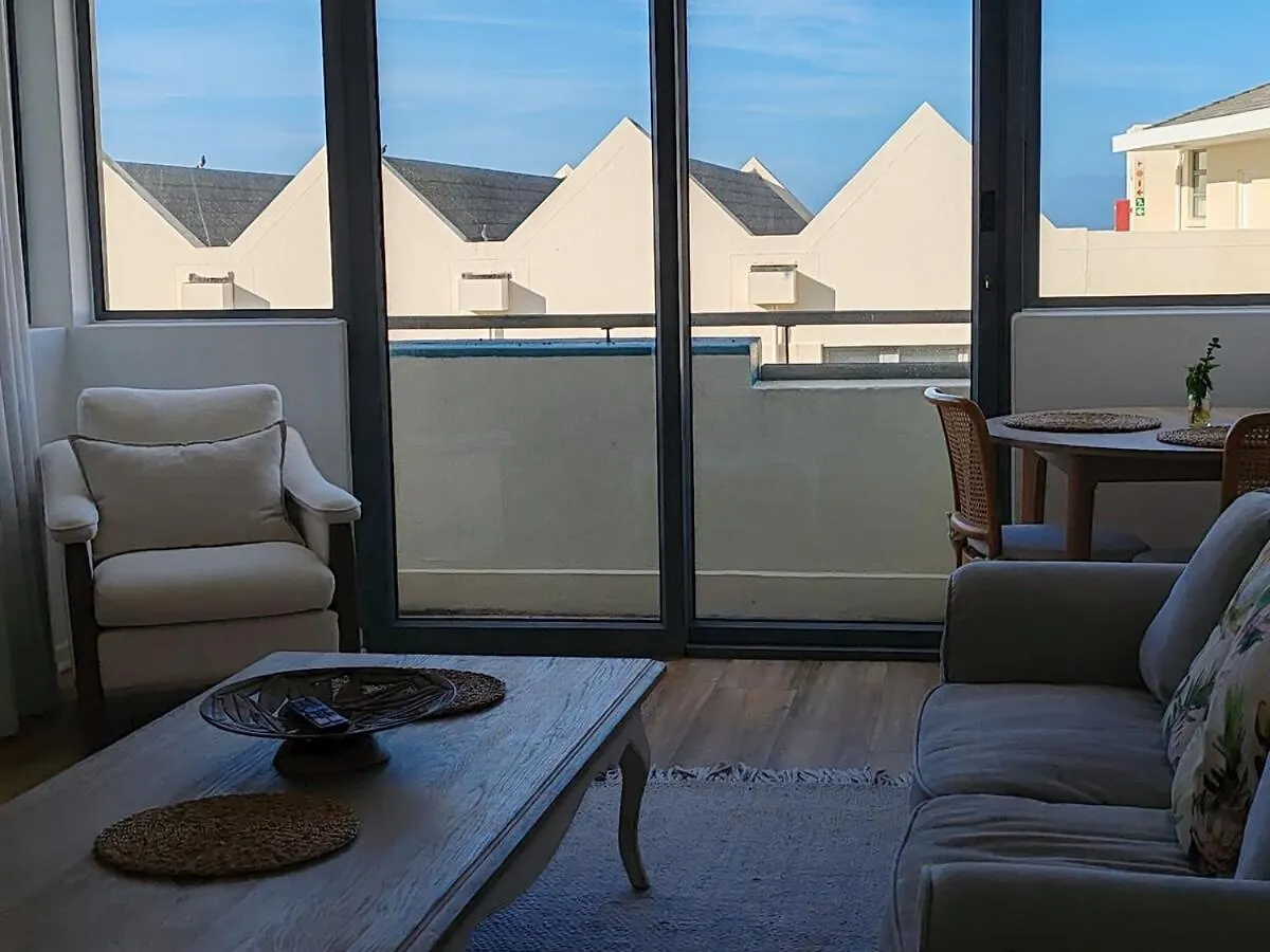 Courtside Views Empire Apartment Muizenberg
