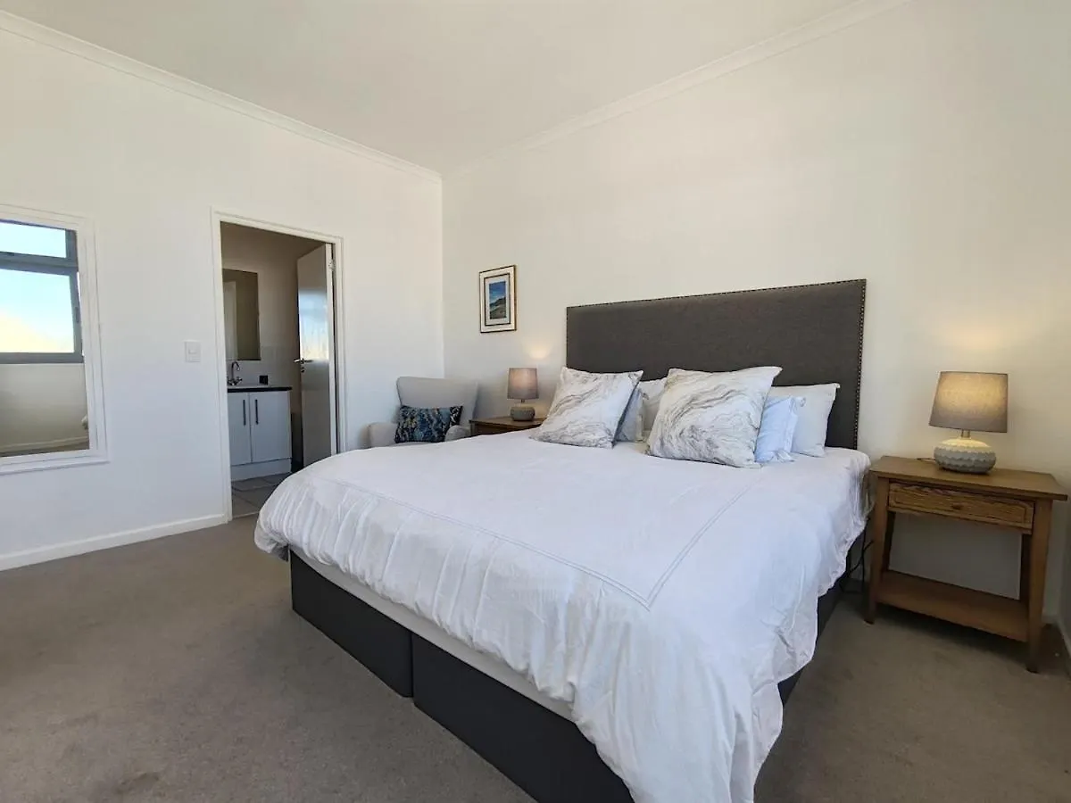 Courtside Views Empire Apartment Muizenberg South Africa
